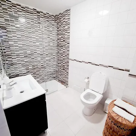 House In Beach- Oporto بيت للعطل