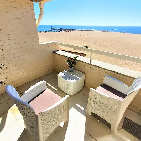 House In Beach- Oporto *