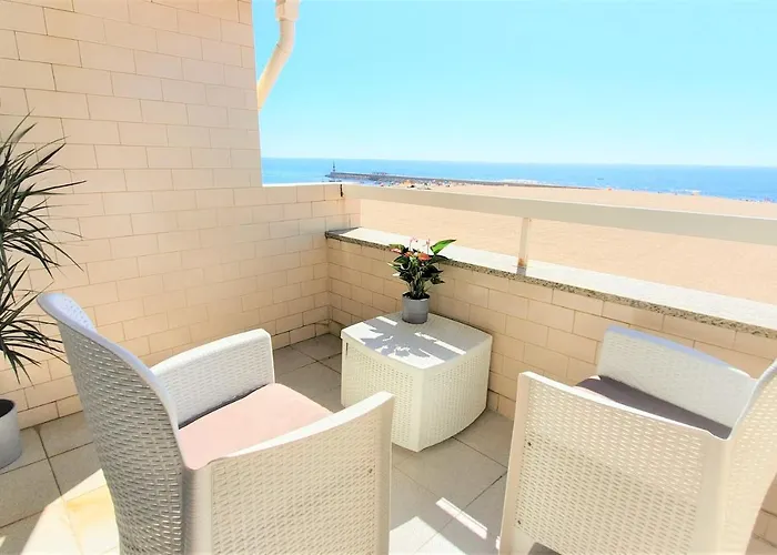 House In Beach- Oporto *