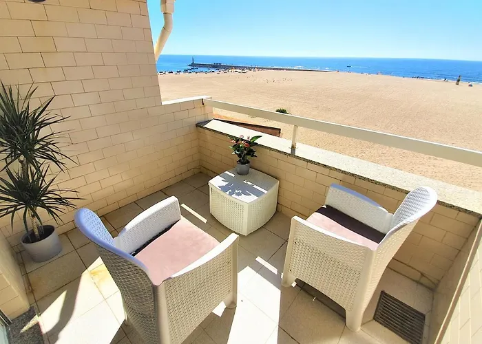 House In Beach- Oporto *